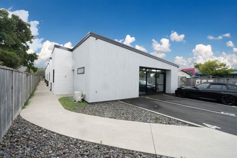 Photo of property in 162u7 Massey Street, Frankton, Hamilton, 3204