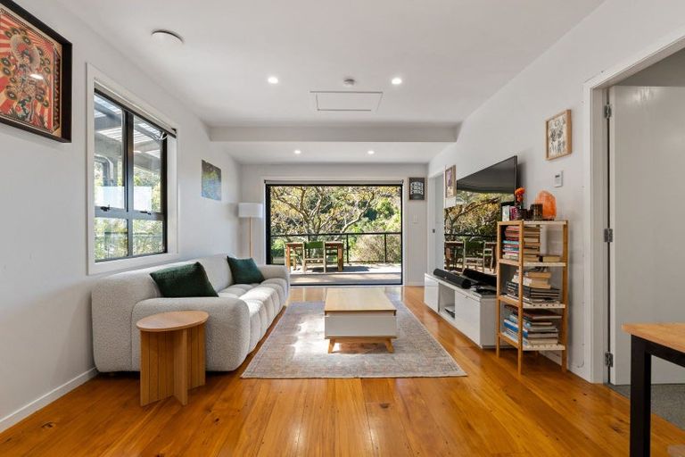 Photo of property in 6 Irvine Street, Aro Valley, Wellington, 6012