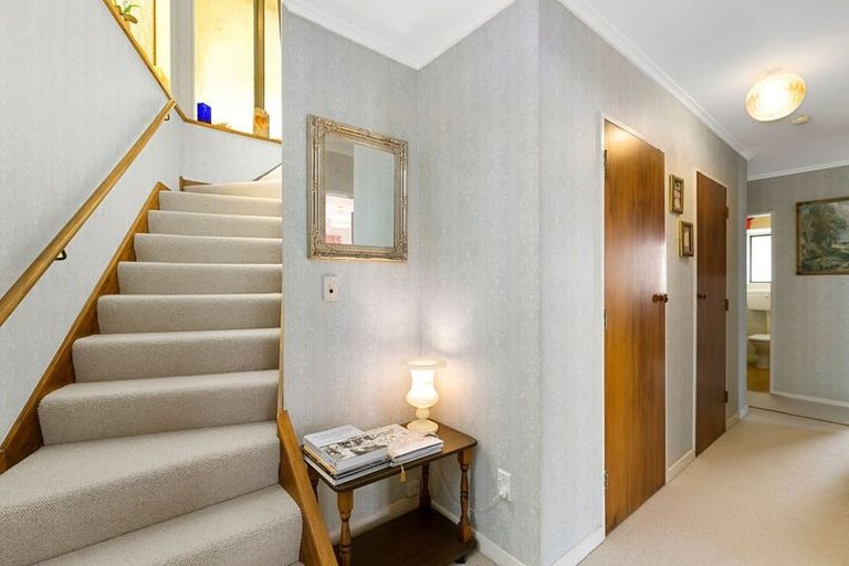 Photo of property in 10 Houston Grove, Miramar, Wellington, 6022