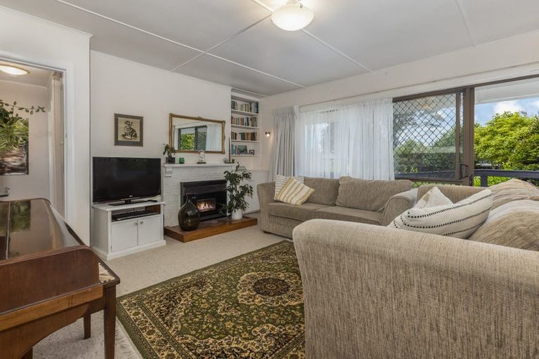 Photo of property in 1 Marere Avenue, Paraparaumu, 5032