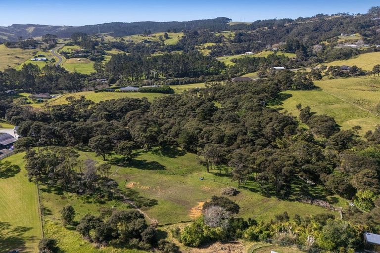 Photo of property in 231a Wishart Road, Helensville, 0875