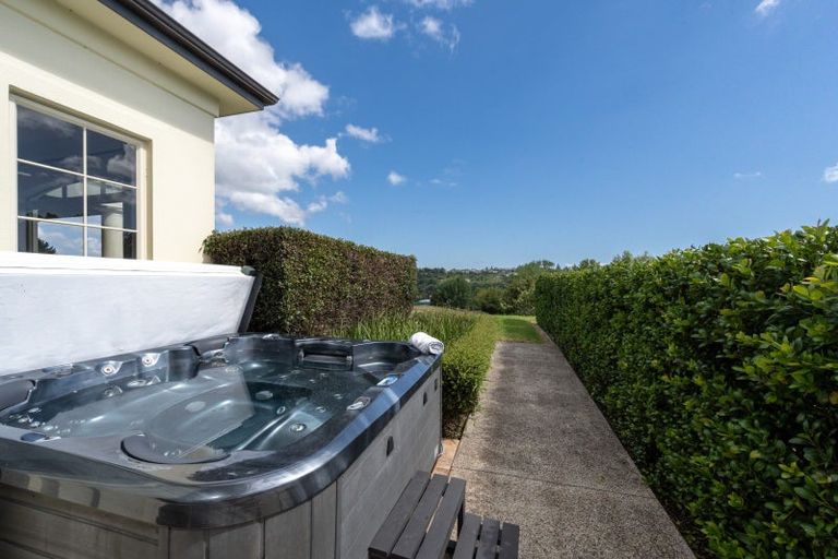 Photo of property in 204 Broomfields Road, Whitford, Howick, 2571