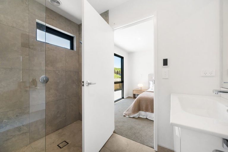 Photo of property in 3 Simpson Crescent, Wanaka, 9305