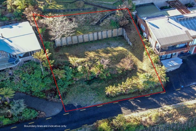 Photo of property in 828 Wily Terrace, Acacia Bay, Taupo, 3330
