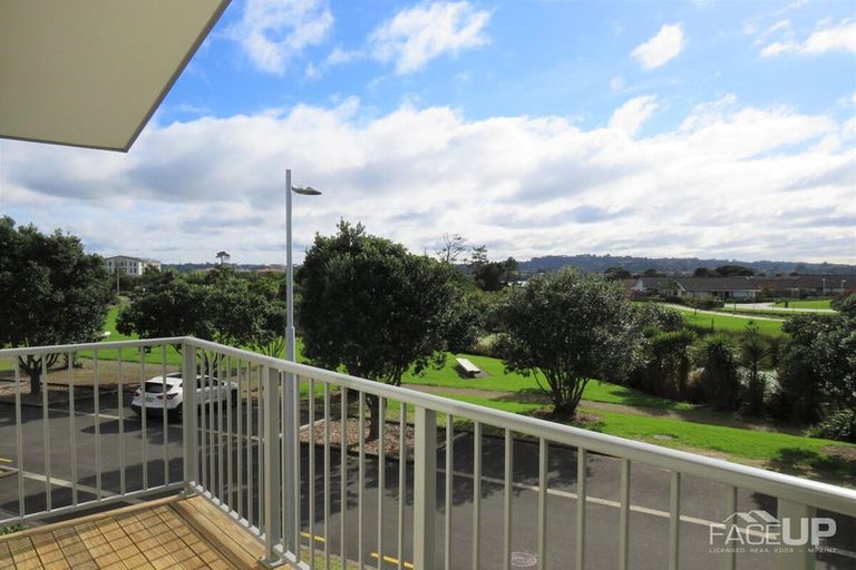 Photo of property in 12 Toheroa Street, Hobsonville, Auckland, 0616