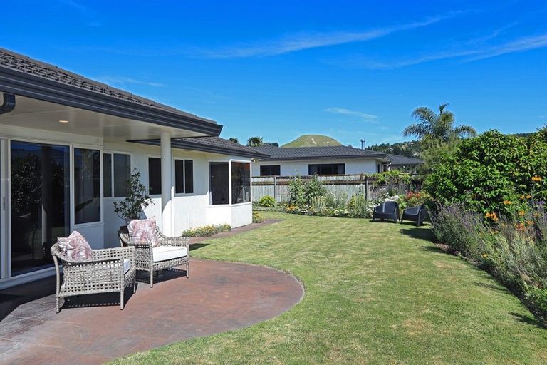 Photo of property in 6 Brompton Drive, Taradale, Napier, 4112
