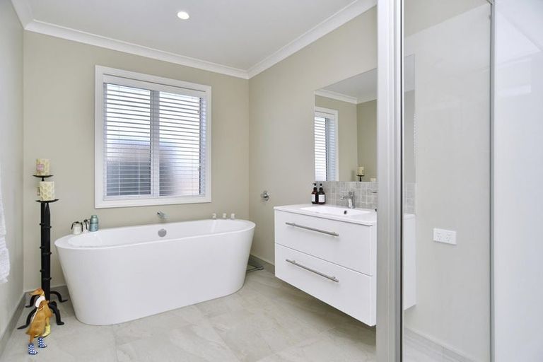 Photo of property in 24 Macphail Avenue, Rangiora, 7400