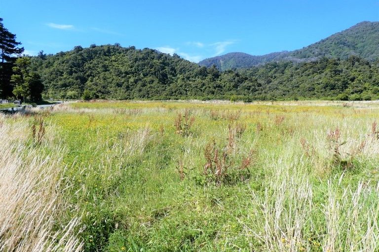 Photo of property in 19 Prospector Place, Barrytown, Runanga, 7873