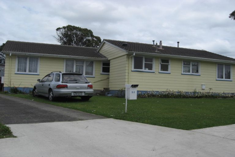 Photo of property in 52 Heyford Close, Mangere, Auckland, 2022