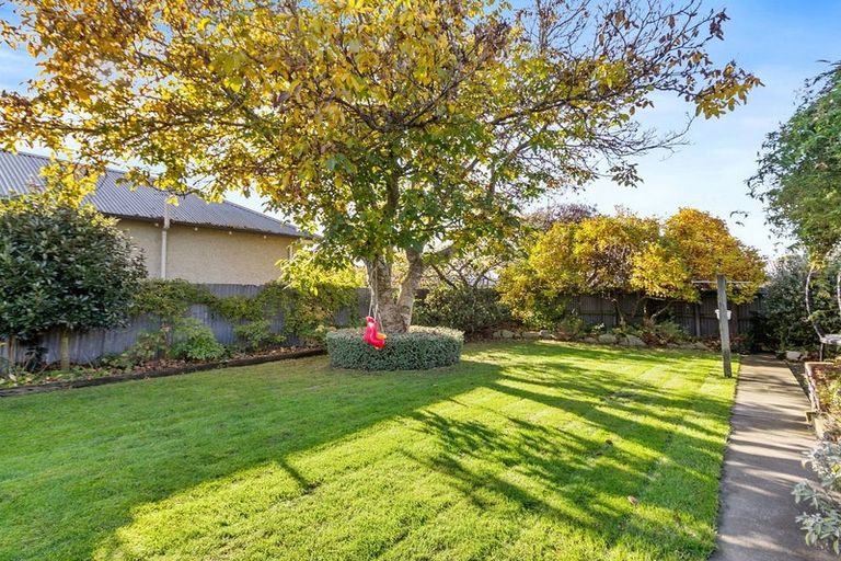 Photo of property in 53 Avenue Road, West End, Timaru, 7910