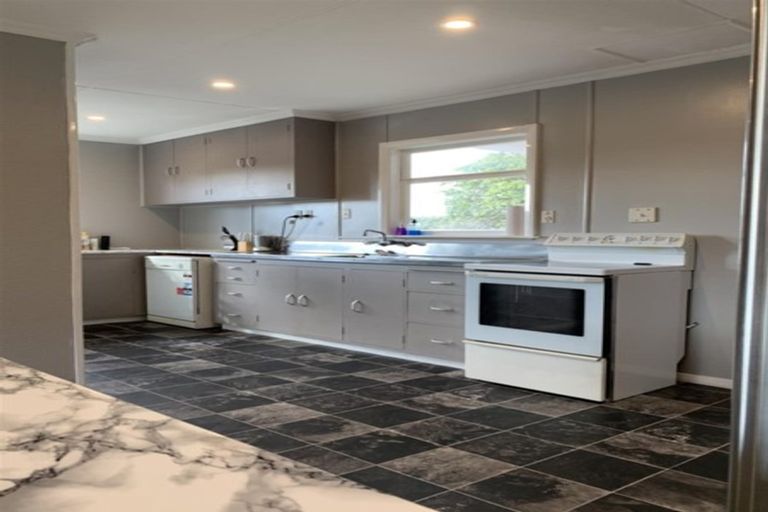 Photo of property in 18 Antonio Street, Stratford, 4332