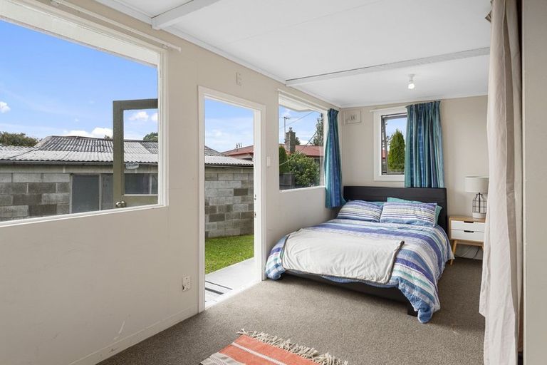 Photo of property in 77 Veitches Road, Casebrook, Christchurch, 8051