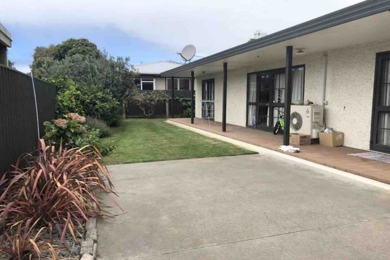 Photo of property in 25a Howard Road, Taradale, Napier, 4112