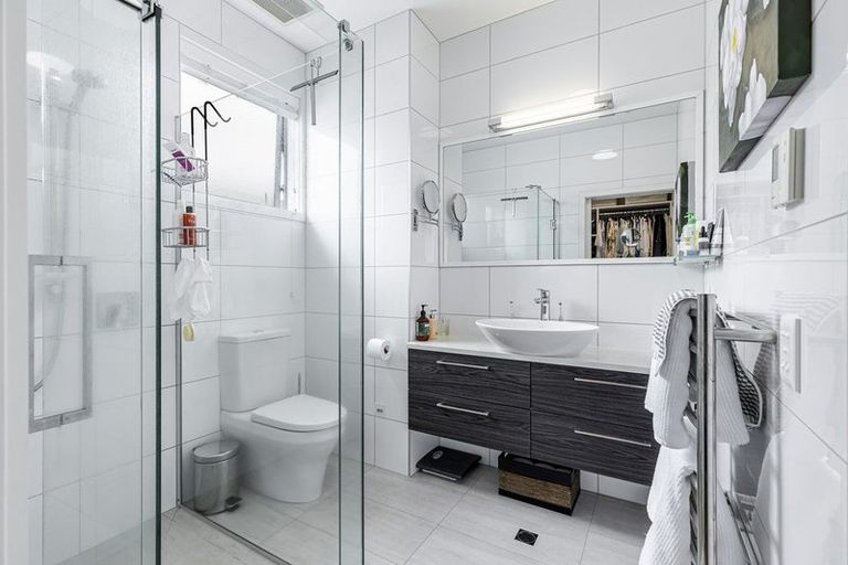 Photo of property in 52 Landmark Terrace, Orewa, 0931