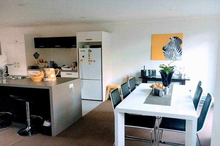 Photo of property in 12 Reins Road, Takanini, 2112