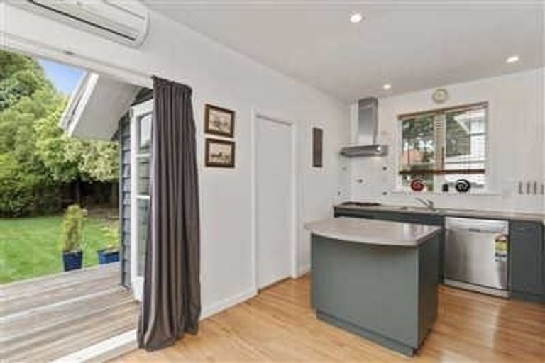 Photo of property in 54 Forfar Street, St Albans, Christchurch, 8014