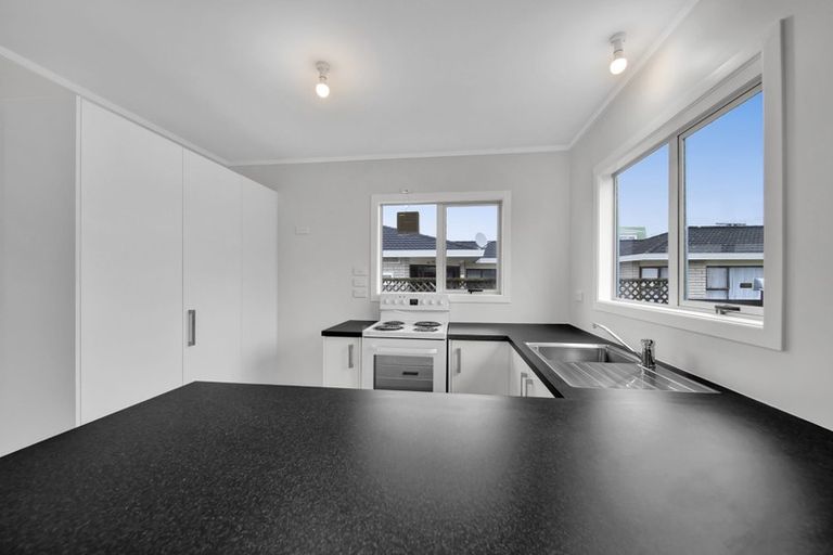 Photo of property in 8a Milmoe Street, Hawera, 4610