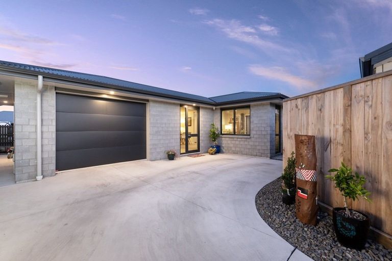 Photo of property in 204 Te Okuroa Drive, Papamoa, 3118