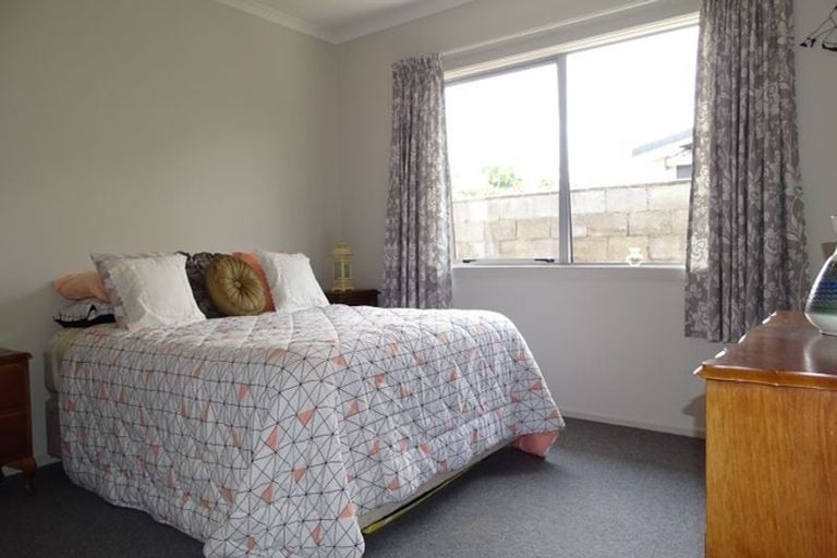 Photo of property in 44 Hokio Beach Road, Levin, 5510