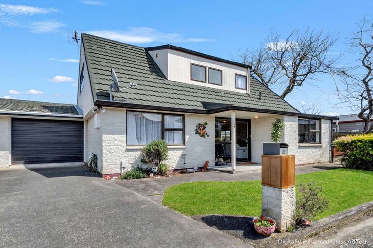 Photo of property in 4 Charisma Court, Kelvin Grove, Palmerston North, 4414