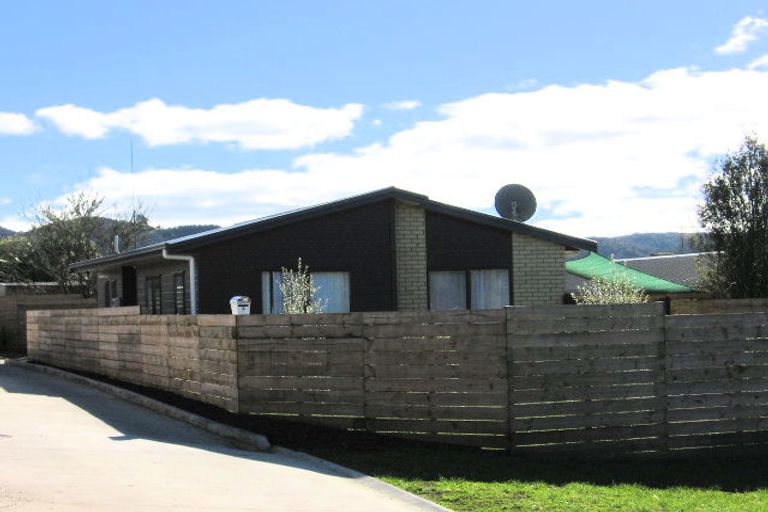 Photo of property in 6 Johnston Road, Kawakawa, 0210