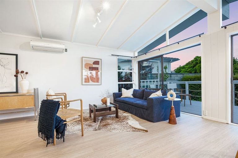 Photo of property in 30 Fitzwater Place, Henderson, Auckland, 0612