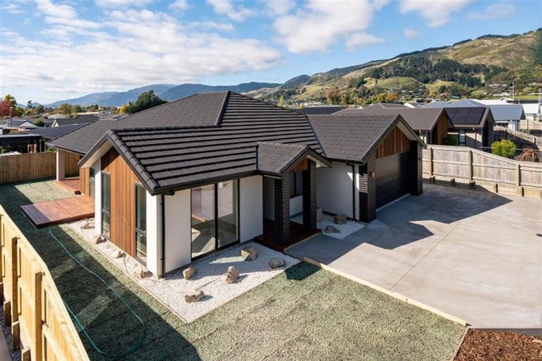 Photo of property in 32 Greenway Crescent, Hope, Richmond, 7020