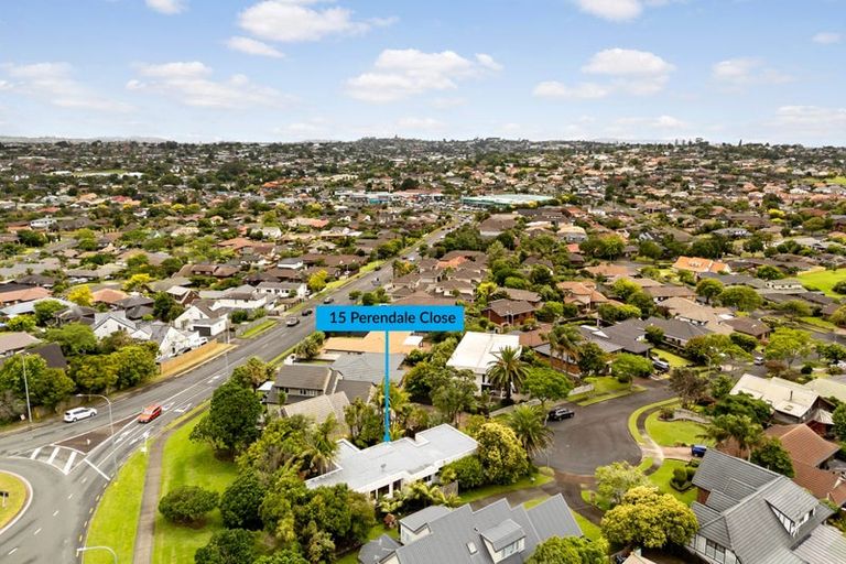 Photo of property in 15 Perendale Close, Somerville, Auckland, 2014