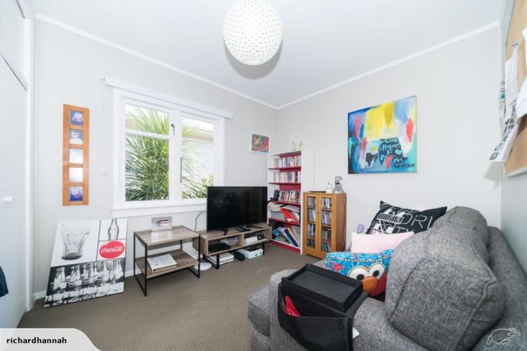 Photo of property in 19 East Street, Terrace End, Palmerston North, 4410
