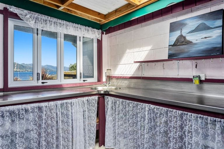 Photo of property in 1e Te Kaha Church Road, Te Kaha, Opotiki, 3199