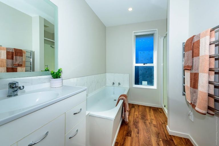 Photo of property in 106 Bridge Street, New Brighton, Christchurch, 8061