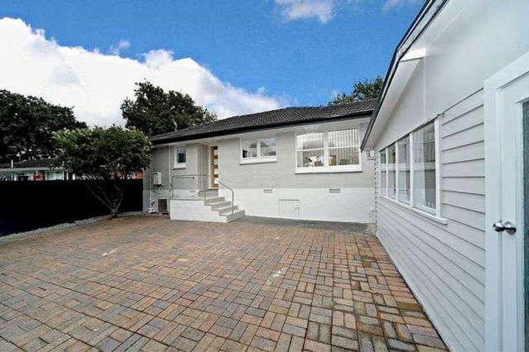 Photo of property in 1/26 Landscape Road, Papatoetoe, Auckland, 2025
