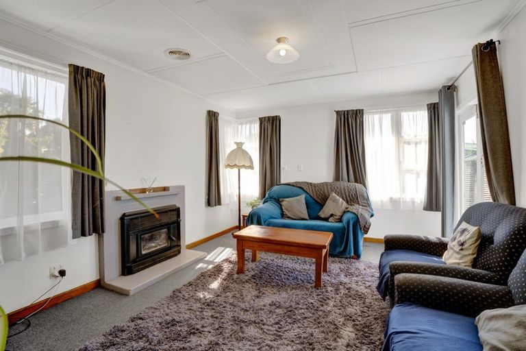 Photo of property in 6 Mahoe Street, Strandon, New Plymouth, 4312