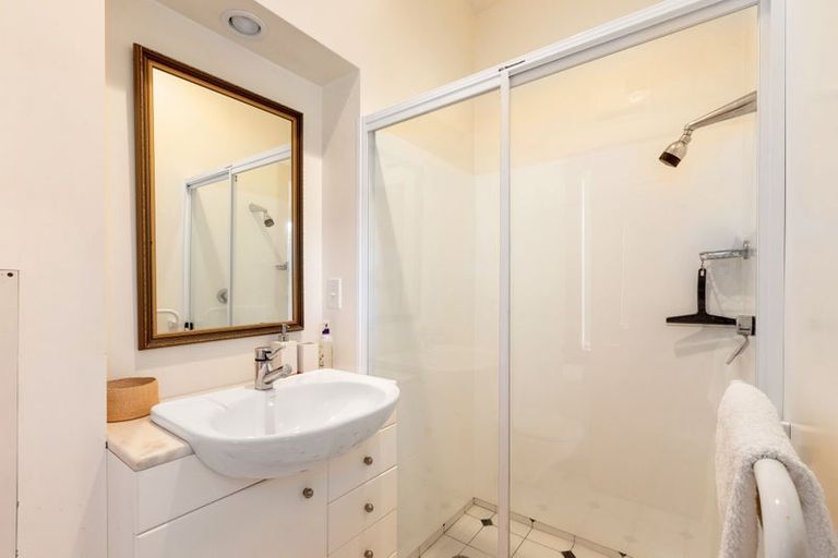 Photo of property in 355 Muritai Road, Eastbourne, Lower Hutt, 5013