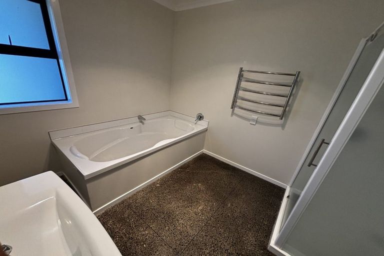 Photo of property in 12a Junction Street, Welbourn, New Plymouth, 4310