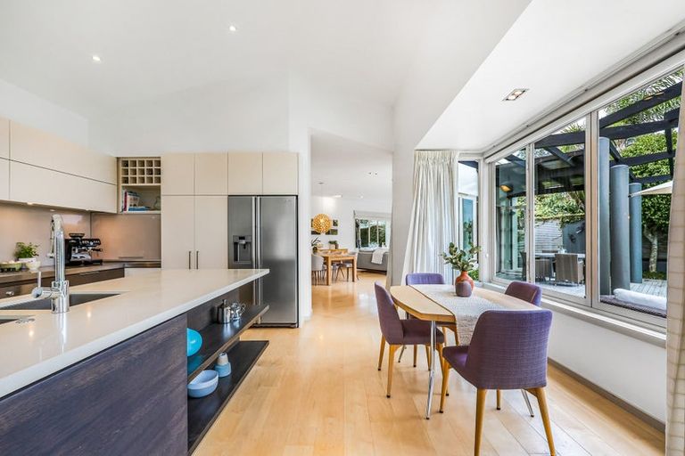 Photo of property in 2/2 Clifton Road, Hauraki, Auckland, 0622