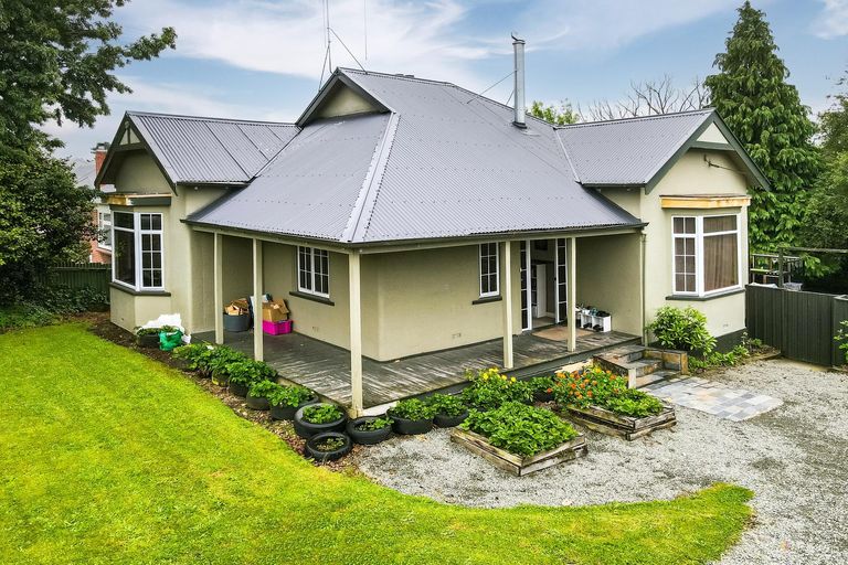 Photo of property in 31 Douglas Street, Highfield, Timaru, 7910
