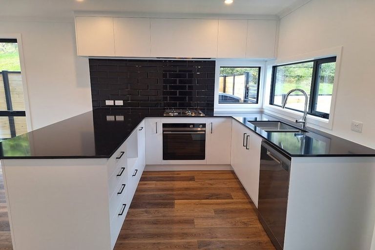 Photo of property in 15 Joseph Bolton Crescent, Trentham, Upper Hutt, 5018