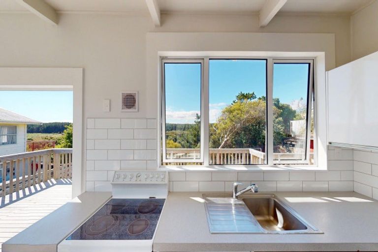 Photo of property in 7 Muritai Terrace, Hokio Beach, Levin, 5571
