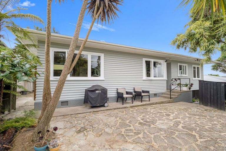 Photo of property in 17 Argyle Avenue, Levin, 5510