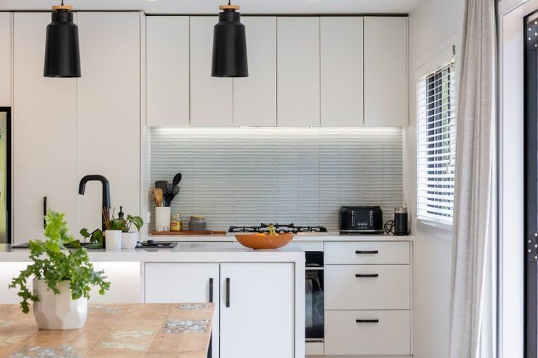 Photo of property in 47 Hollis Road, Paraparaumu Beach, Paraparaumu, 5032