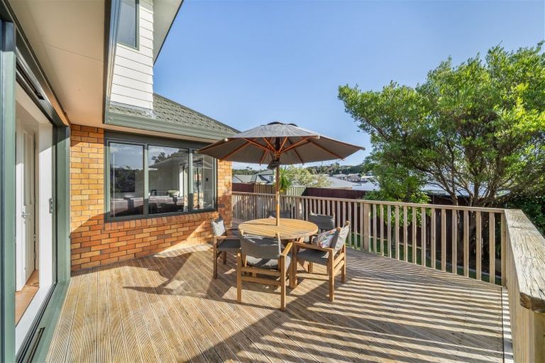 Photo of property in 70 Samwell Drive, Whitby, Porirua, 5024