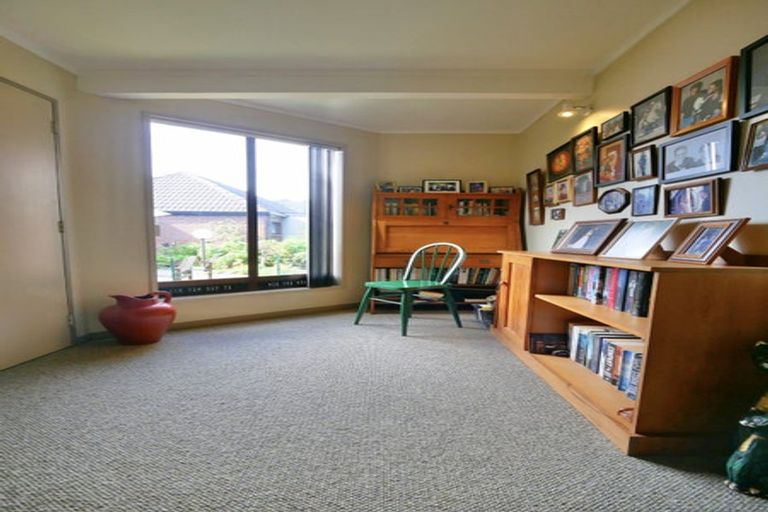 Photo of property in 119 Paekakariki Hill Road, Pauatahanui, Porirua, 5381