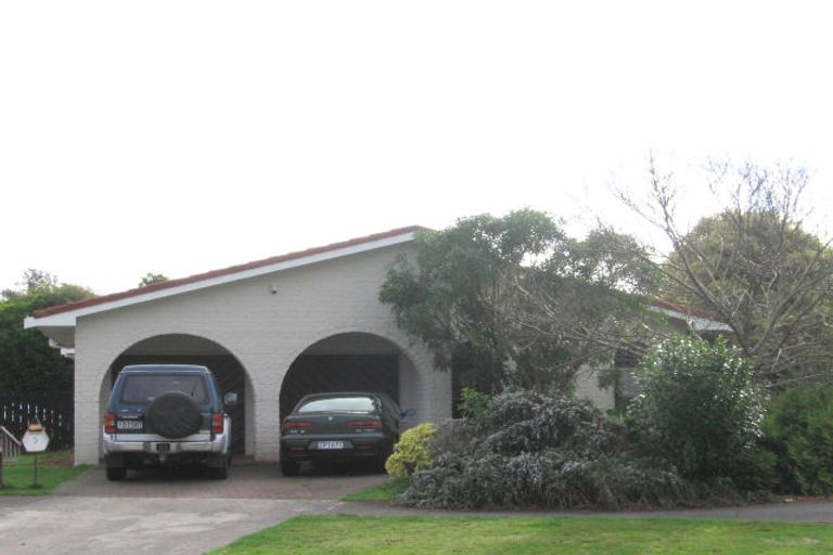 Photo of property in 5 Hurunui Street, Waikanae, 5036