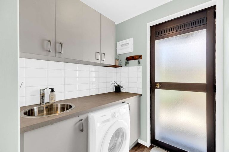 Photo of property in 6 Mercury Street, Milson, Palmerston North, 4414