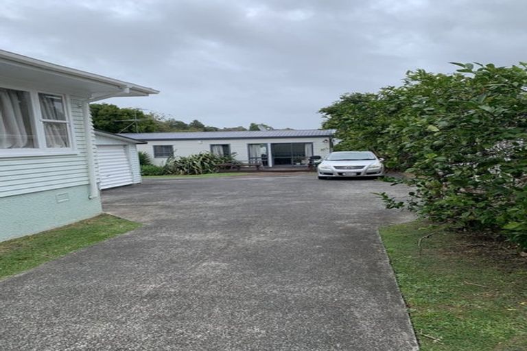 Photo of property in 28 Hillcrest Avenue, Hillcrest, Auckland, 0627