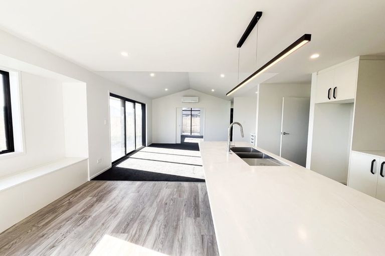 Photo of property in 17 Akau Place, Bromley, Christchurch, 8062