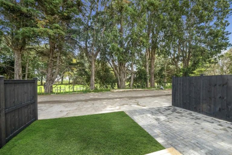 Photo of property in 13 Yellow Pear Lane, Karaka, 2578