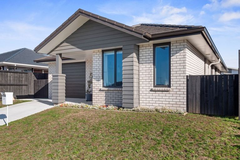 Photo of property in 3 Tamapahore Boulevard, Papamoa Beach, Papamoa, 3118