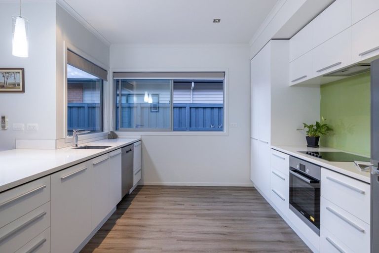 Photo of property in 21 Lakeview Quay, Pyes Pa, Tauranga, 3112